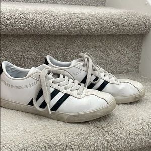 Women’s Adidas Sneakers Size 6.5